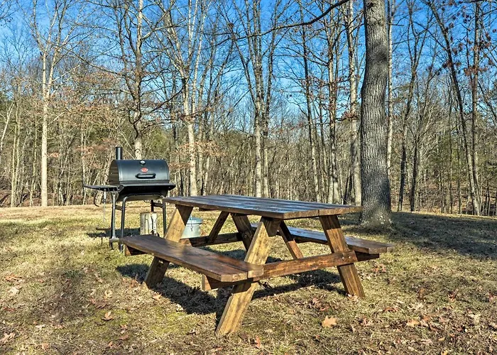 Berkeley Springs Haven With Sleepy Creek Access!